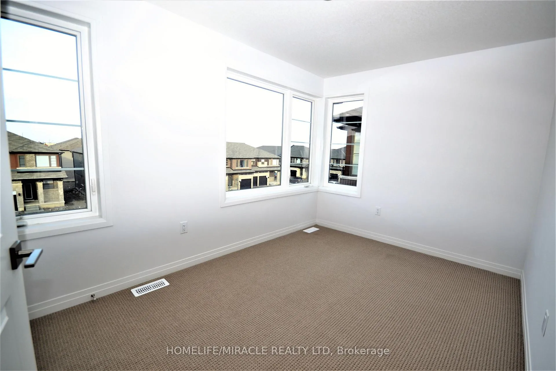 Photo 23 of Unit 159, 30 Times Square Boulevard, Hamilton, Stoney Creek — HOMEH