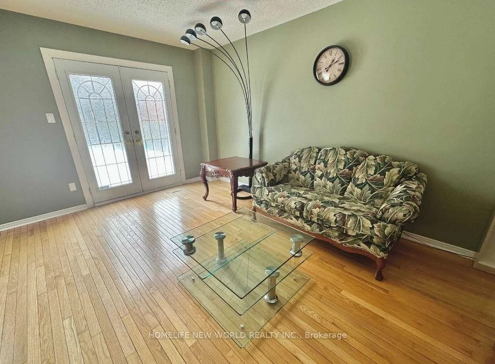Photo 5 of 21 Delmark Boulevard, Markham, Sherwood-Amberglen — HOMEH