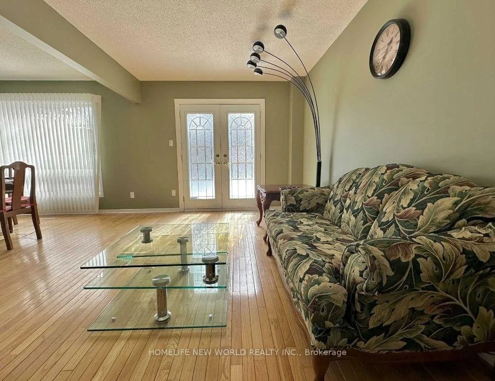 Photo 7 of 21 Delmark Boulevard, Markham, Sherwood-Amberglen — HOMEH