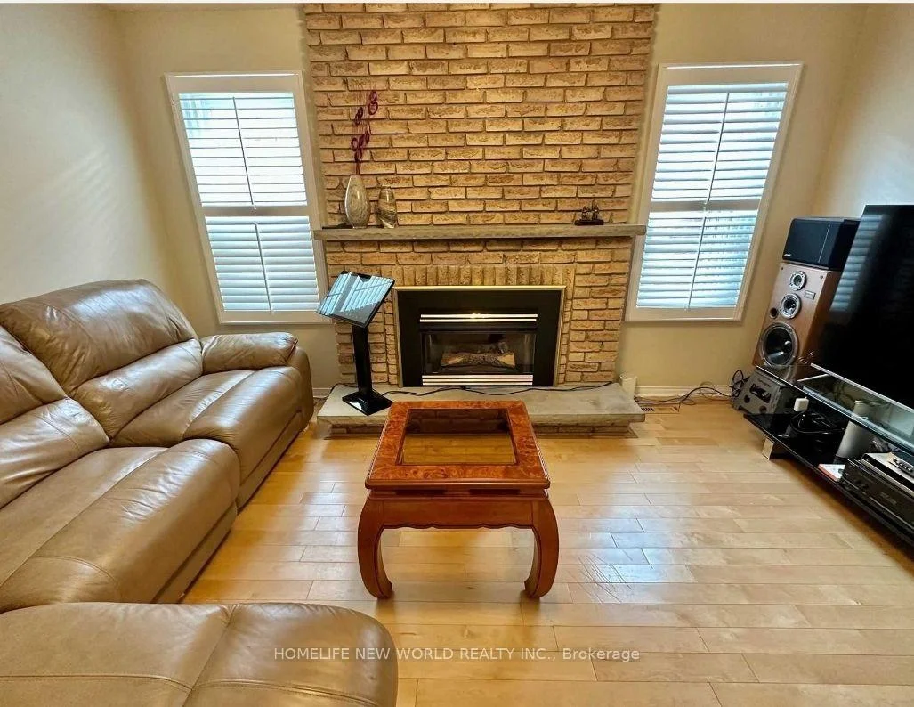 Photo 8 of 21 Delmark Boulevard, Markham, Sherwood-Amberglen — HOMEH