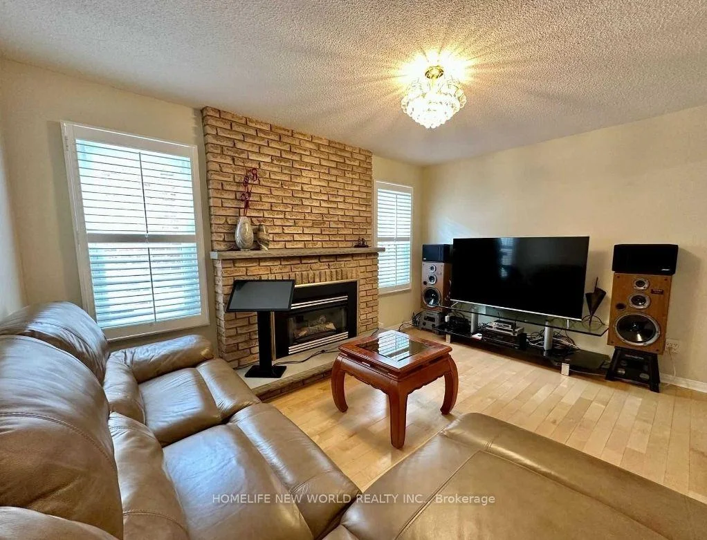 Photo 9 of 21 Delmark Boulevard, Markham, Sherwood-Amberglen — HOMEH