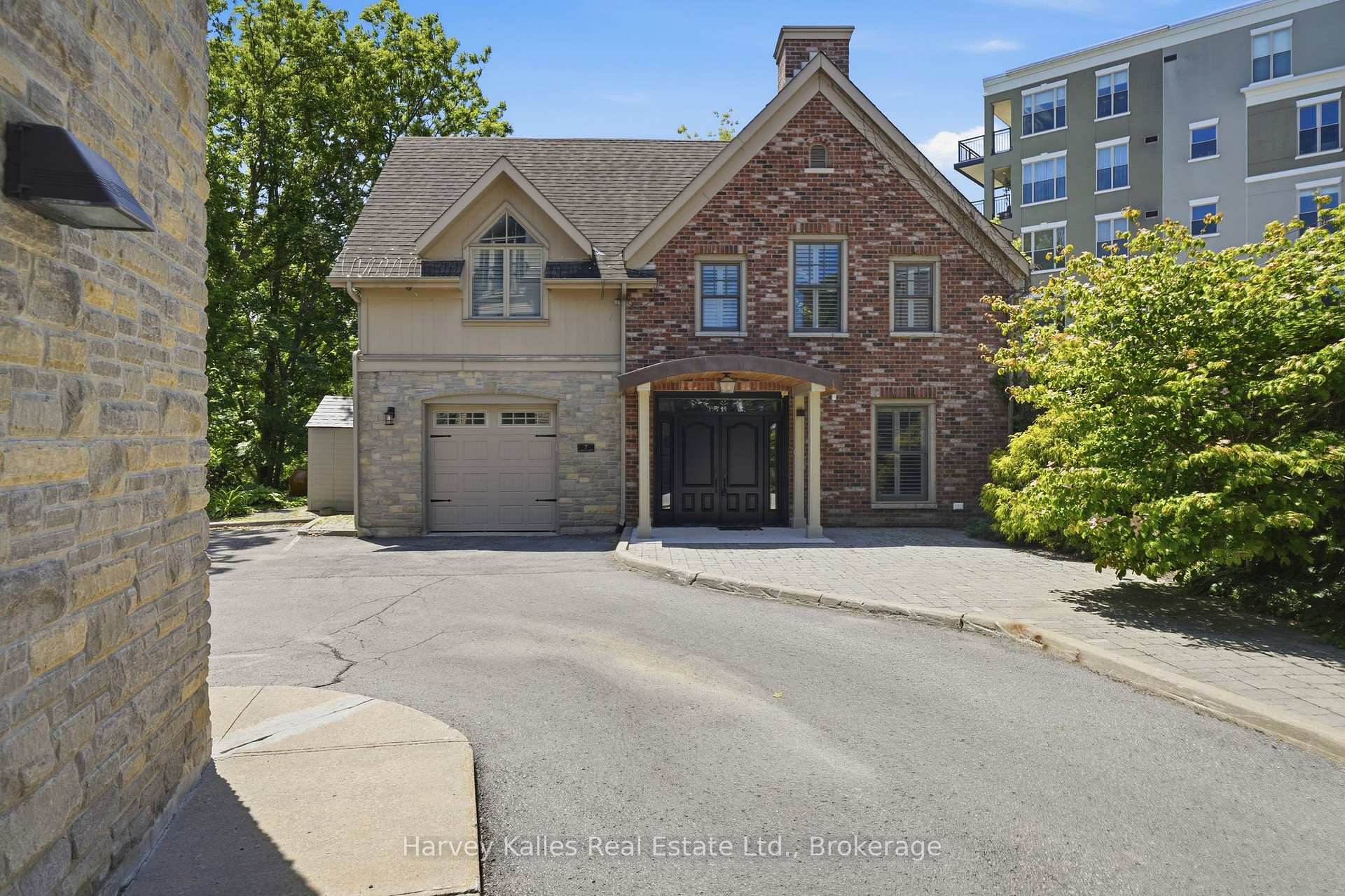 Photo 1 of Unit 7, 4 Bridge Street, Prince Edward County, Picton — HOMEH