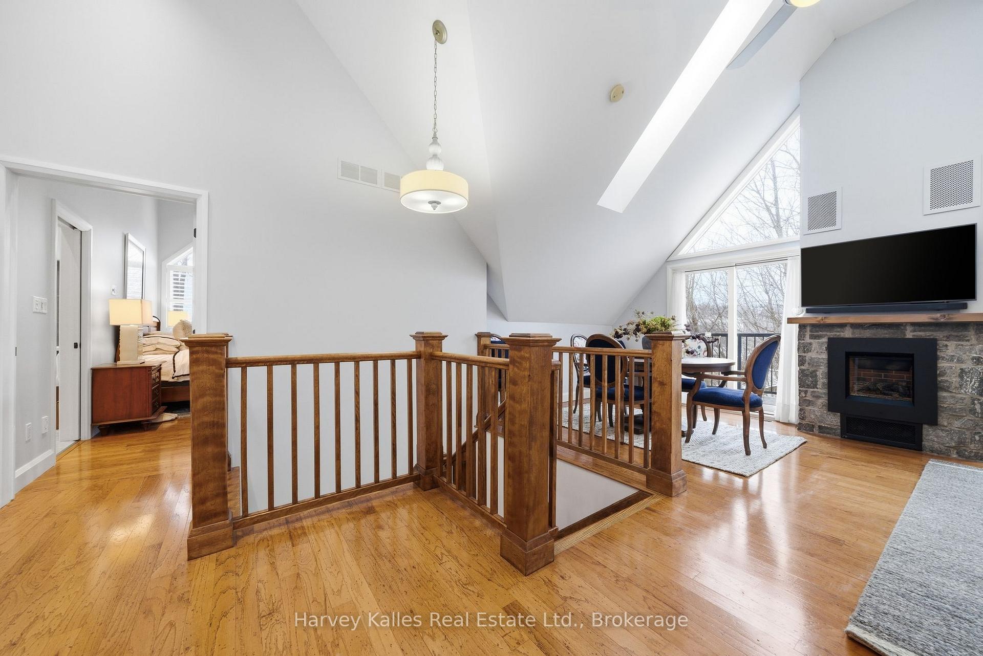 Photo 15 of Unit 7, 4 Bridge Street, Prince Edward County, Picton — HOMEH