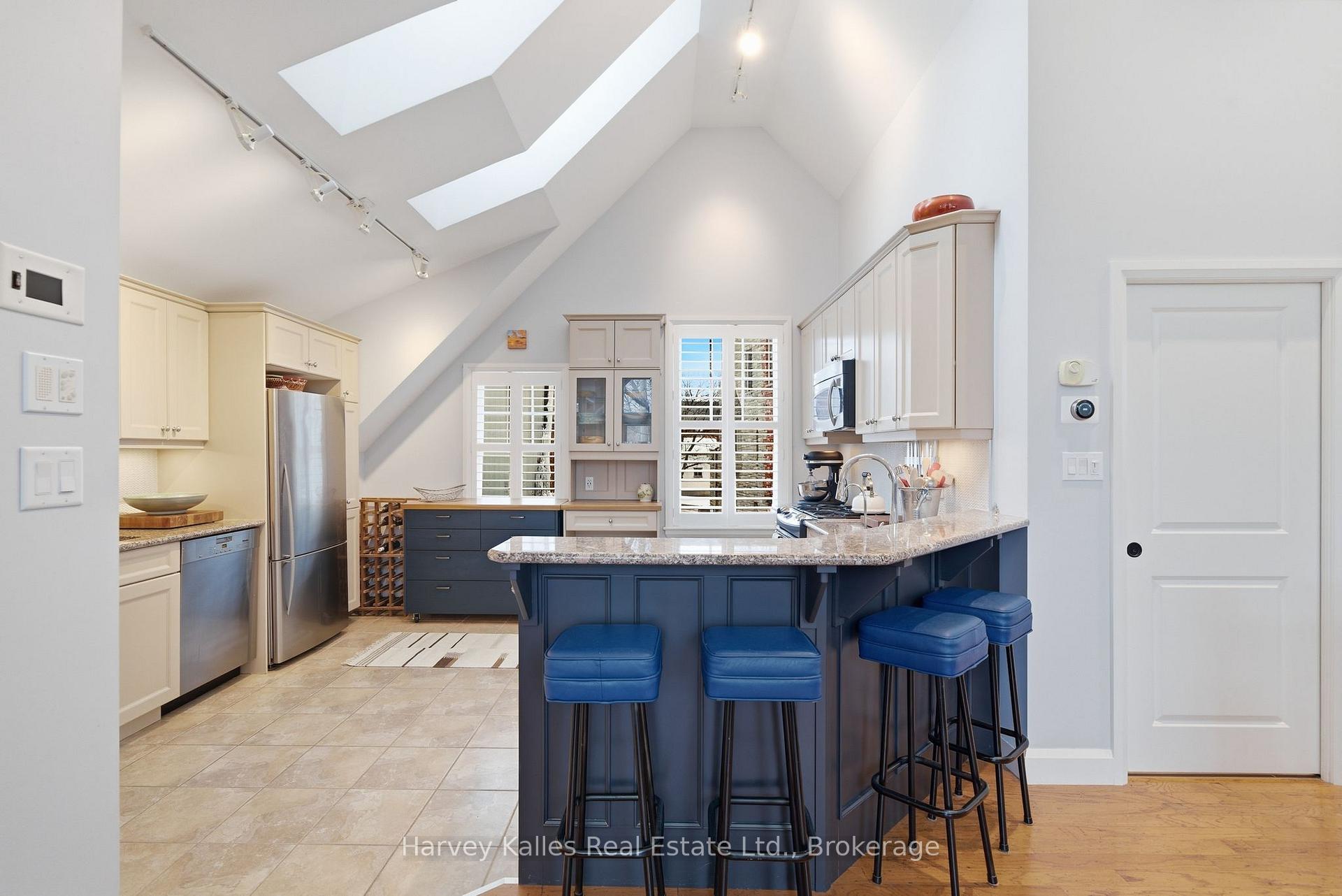 Photo 21 of Unit 7, 4 Bridge Street, Prince Edward County, Picton — HOMEH