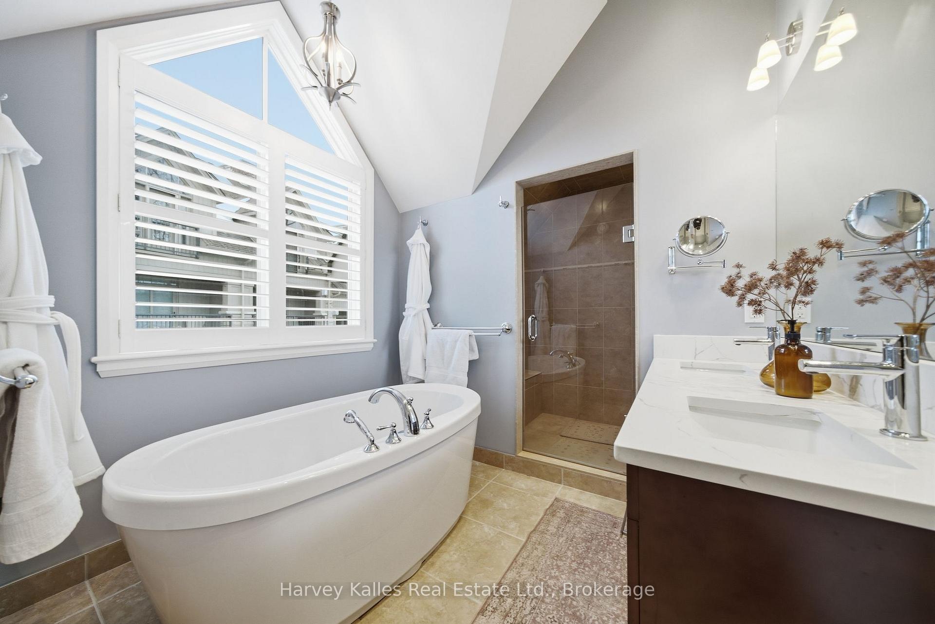 Photo 27 of Unit 7, 4 Bridge Street, Prince Edward County, Picton — HOMEH