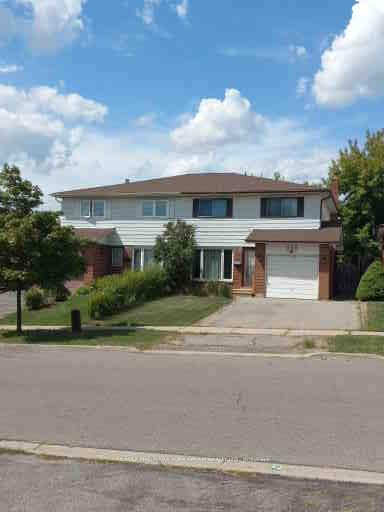 Photo 2 of 152 Beech Street, Brampton, Brampton North — HOMEH