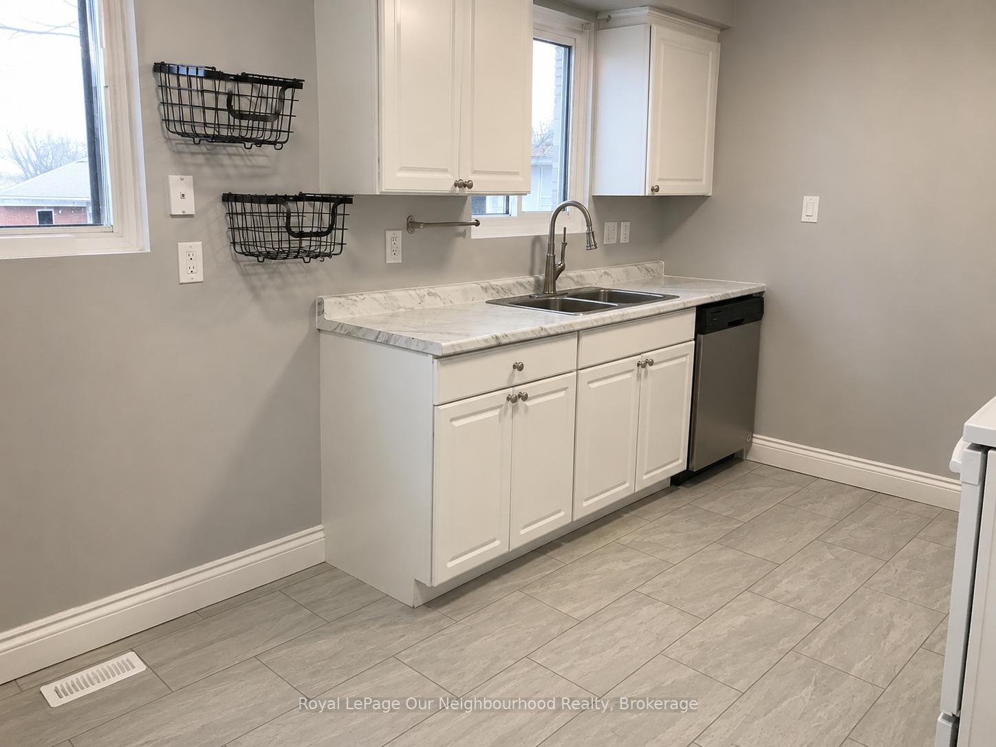 Photo 2 of Unit Upper, 396 Fleetwood Drive, Oshawa, Eastdale — HOMEH