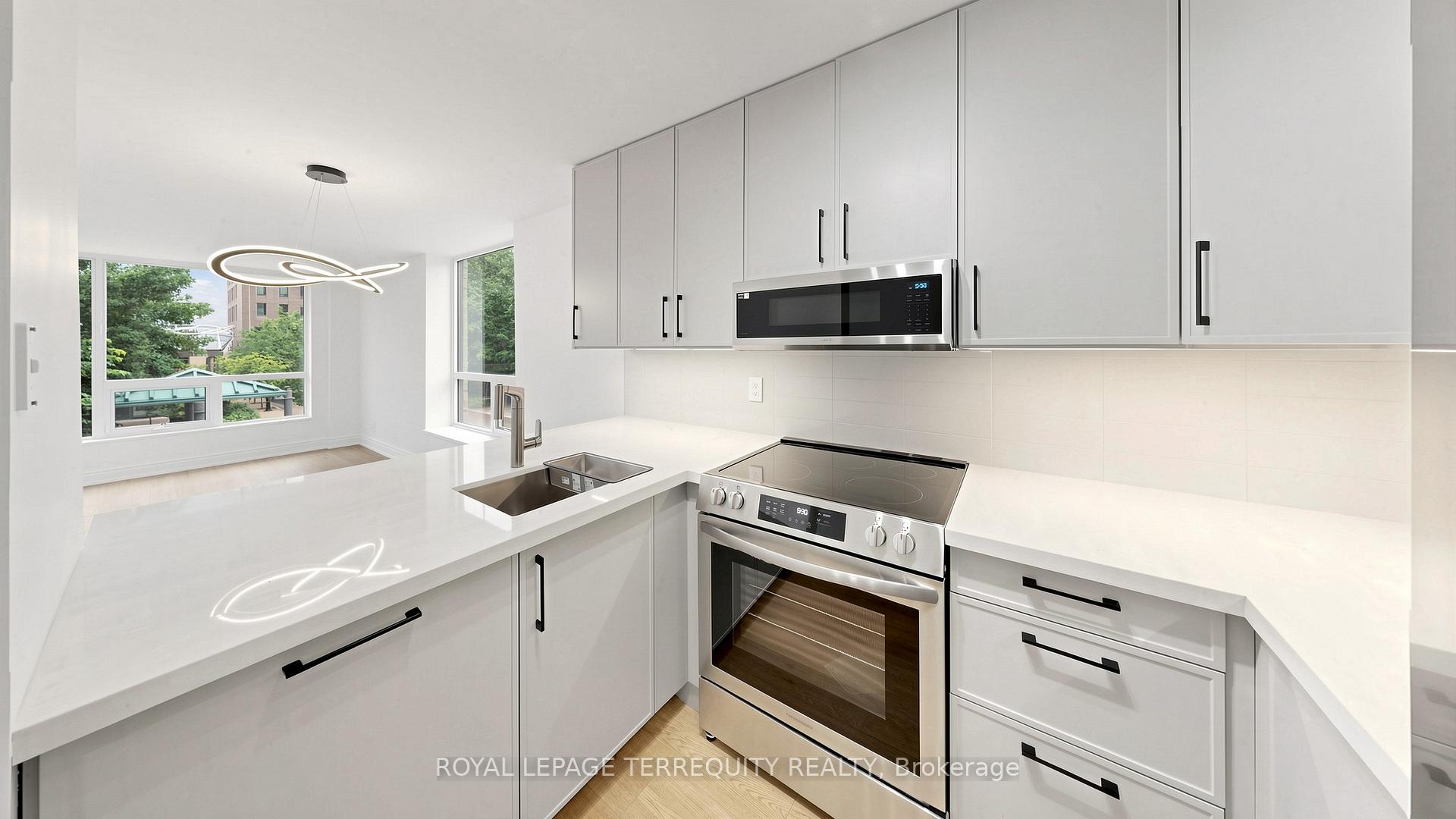 Photo 4 of Unit 220, 92 King Street E, Toronto, Church-Yonge Corridor — HOMEH