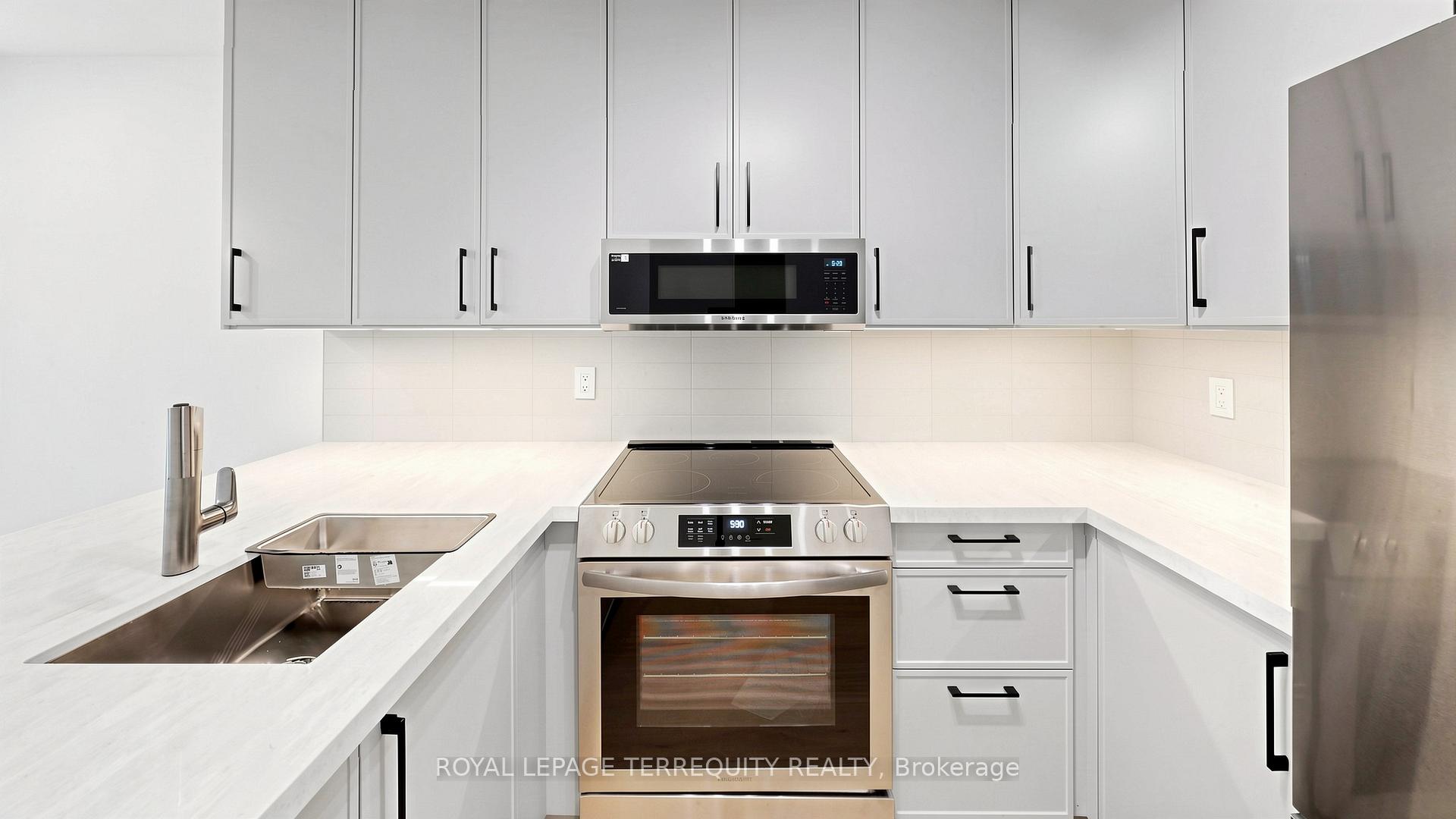Photo 6 of Unit 220, 92 King Street E, Toronto, Church-Yonge Corridor — HOMEH