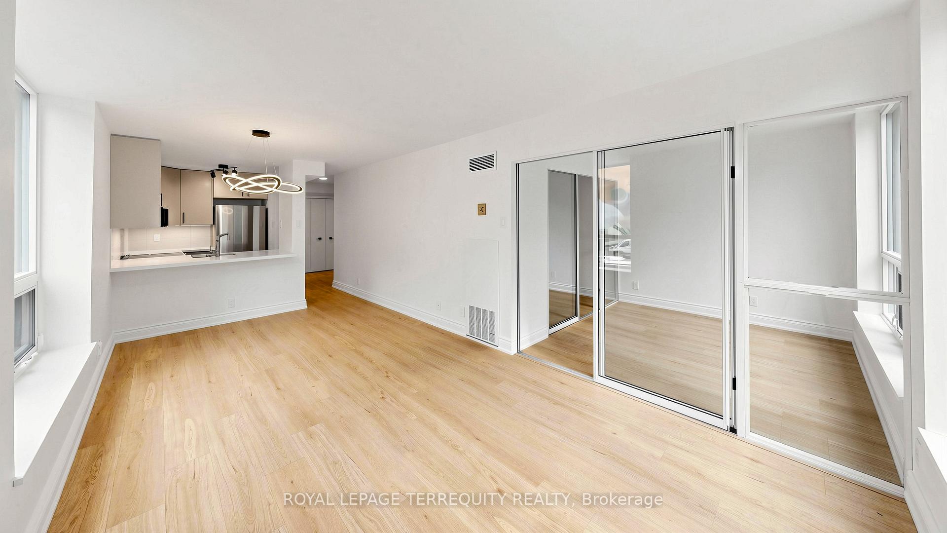 Photo 7 of Unit 220, 92 King Street E, Toronto, Church-Yonge Corridor — HOMEH
