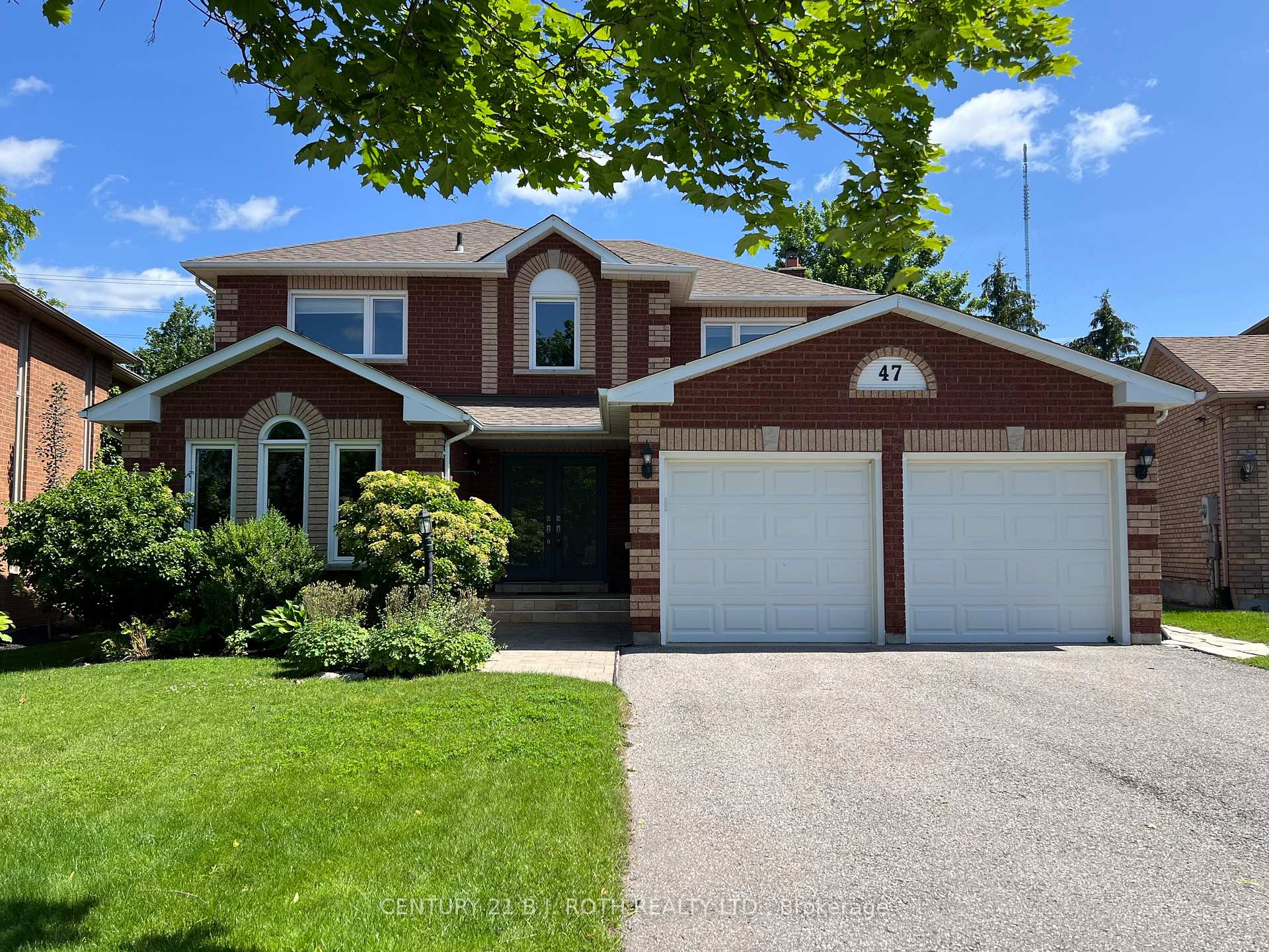 Photo 1 of 47 Looker Drive, Barrie, Holly — HOMEH