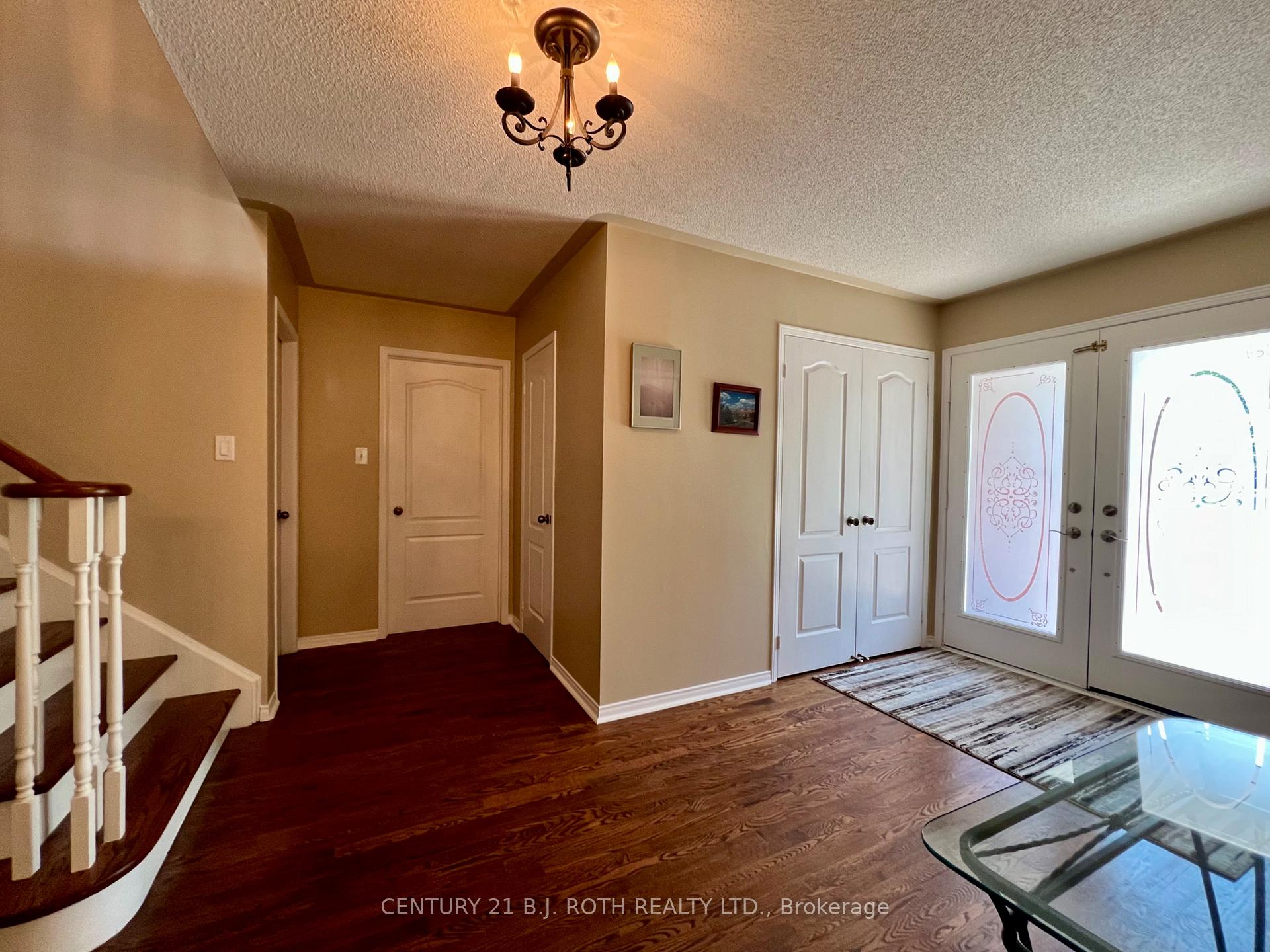 Photo 16 of 47 Looker Drive, Barrie, Holly — HOMEH