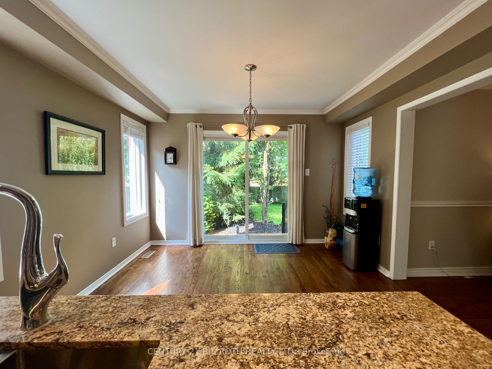 Photo 24 of 47 Looker Drive, Barrie, Holly — HOMEH