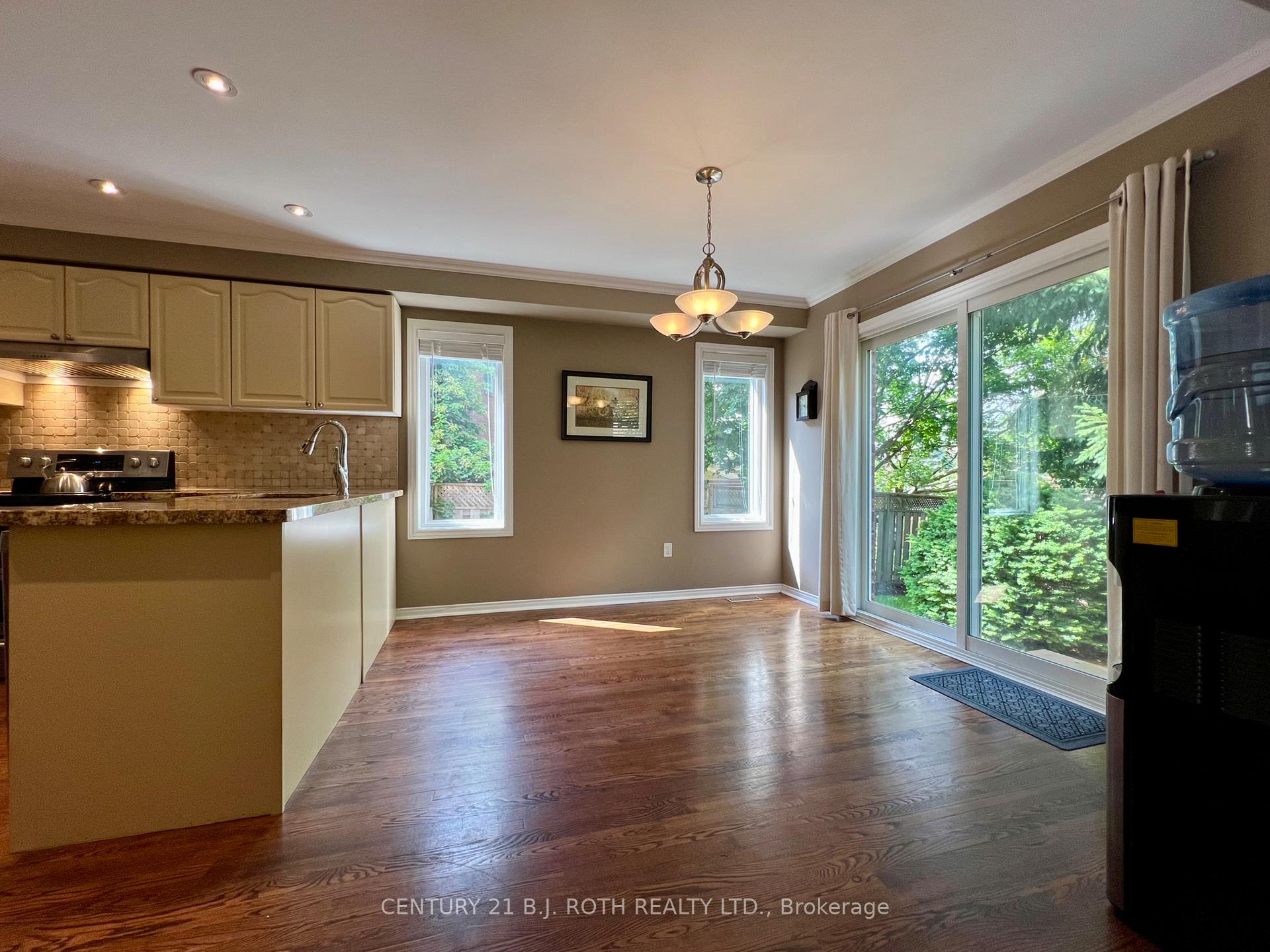 Photo 28 of 47 Looker Drive, Barrie, Holly — HOMEH