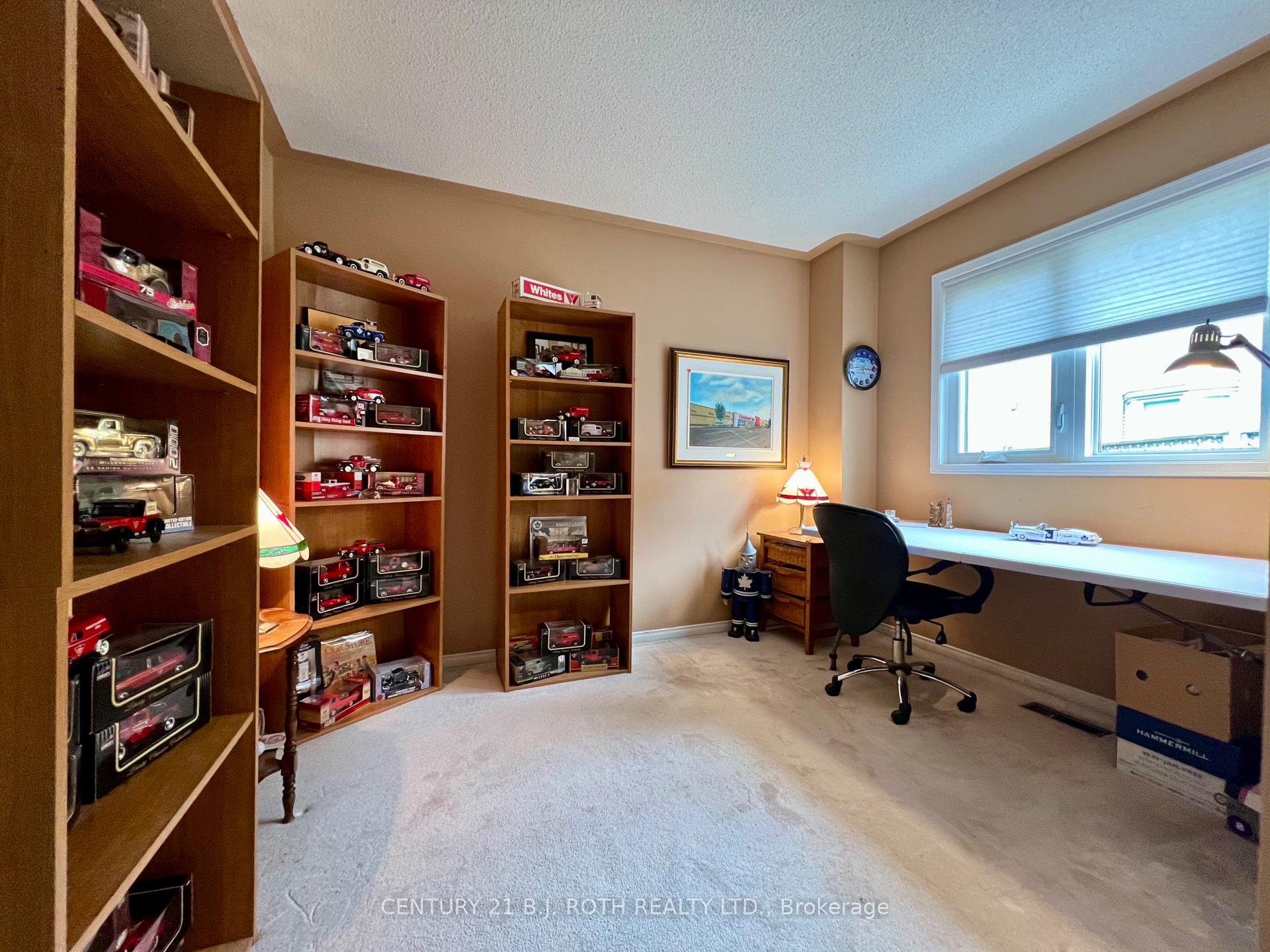 Photo 38 of 47 Looker Drive, Barrie, Holly — HOMEH