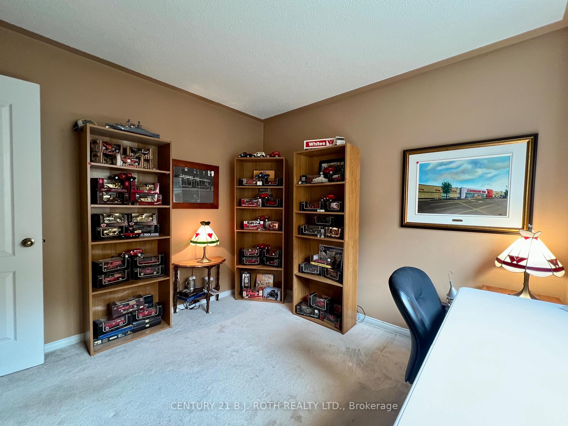 Photo 39 of 47 Looker Drive, Barrie, Holly — HOMEH