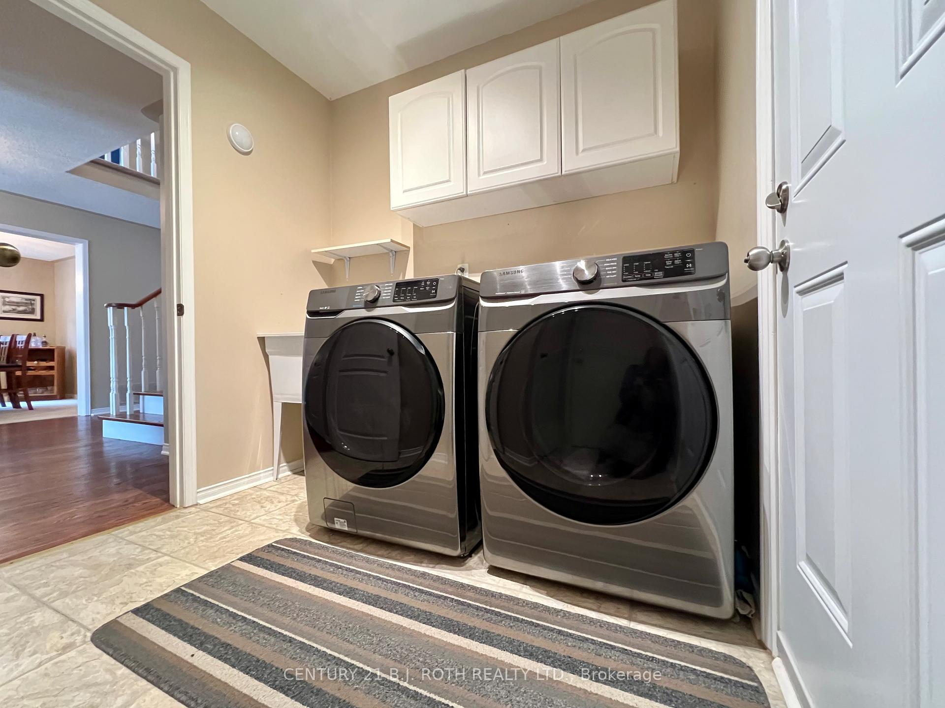 Photo 40 of 47 Looker Drive, Barrie, Holly — HOMEH