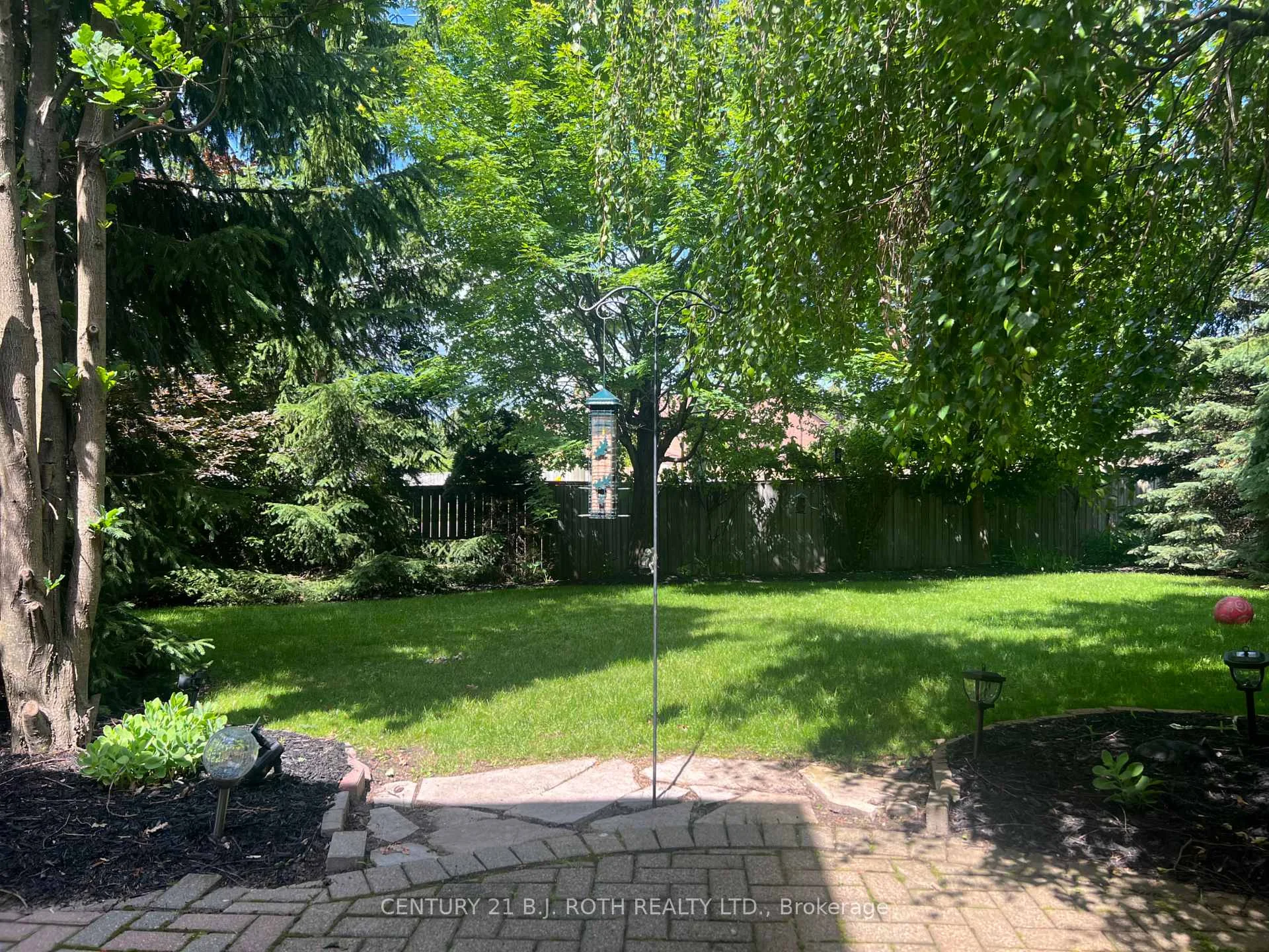 Photo 13 of 47 Looker Drive, Barrie, Holly — HOMEH