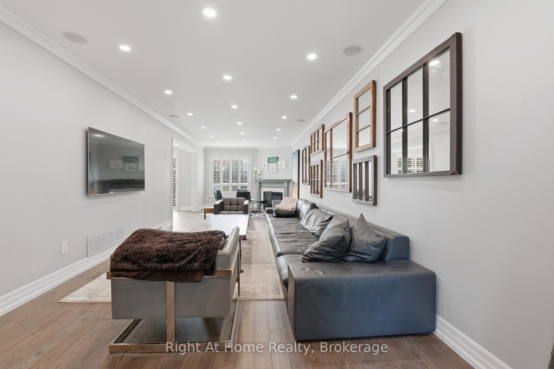 Photo 5 of 57 Lauchlin Crescent, Halton Hills, Georgetown — HOMEH
