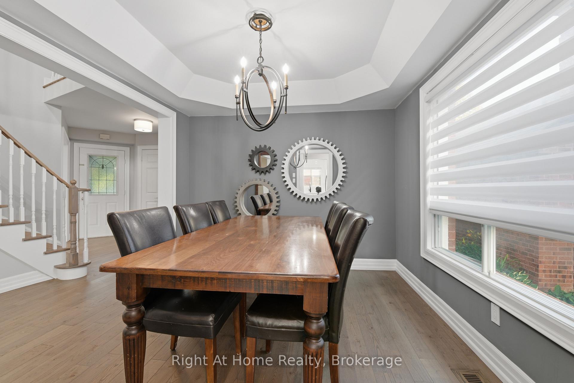 Photo 12 of 57 Lauchlin Crescent, Halton Hills, Georgetown — HOMEH