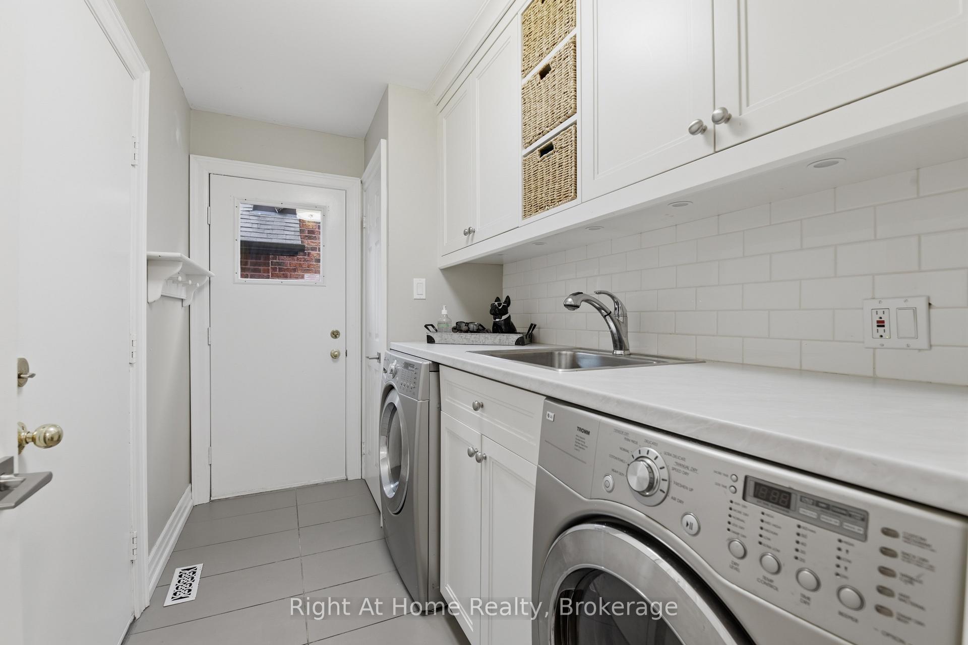 Photo 15 of 57 Lauchlin Crescent, Halton Hills, Georgetown — HOMEH