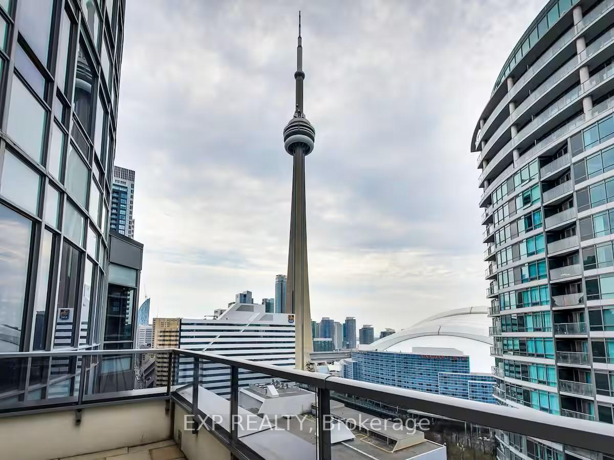 Photo 1 of Unit 814, 20 Blue Jays Way, Toronto, Waterfront Communities — HOMEH