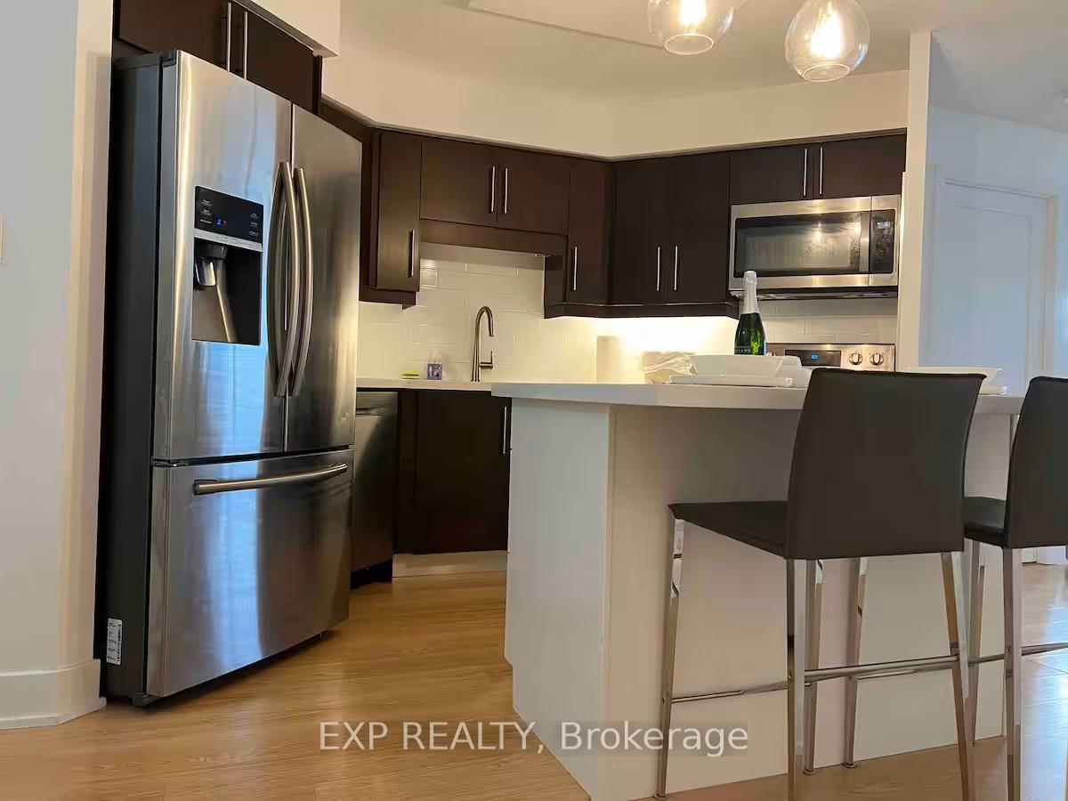 Photo 4 of Unit 814, 20 Blue Jays Way, Toronto, Waterfront Communities — HOMEH