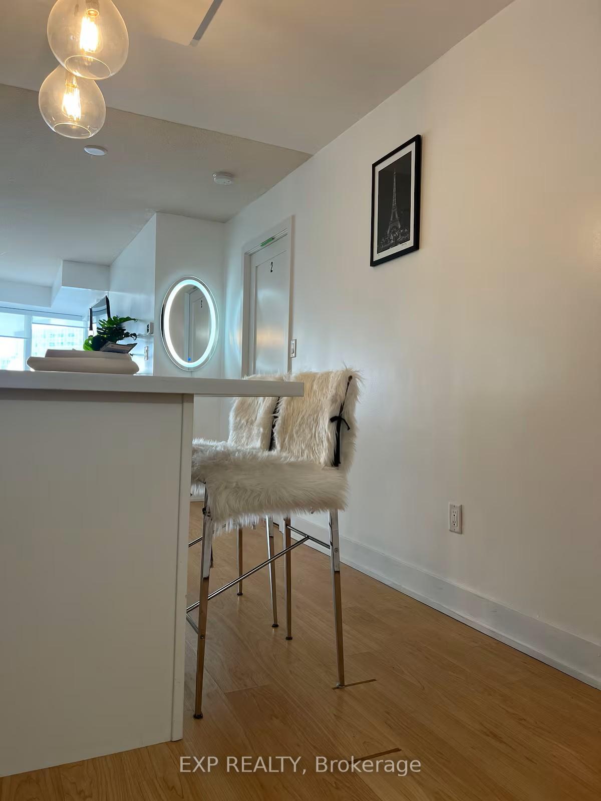 Photo 12 of Unit 814, 20 Blue Jays Way, Toronto, Waterfront Communities — HOMEH