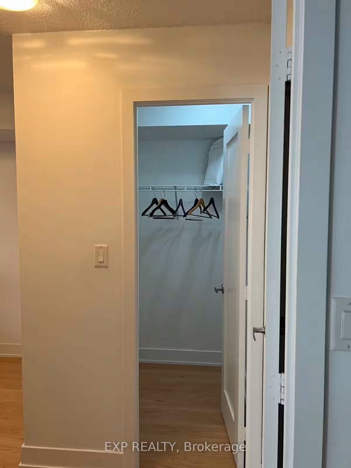 Photo 13 of Unit 814, 20 Blue Jays Way, Toronto, Waterfront Communities — HOMEH