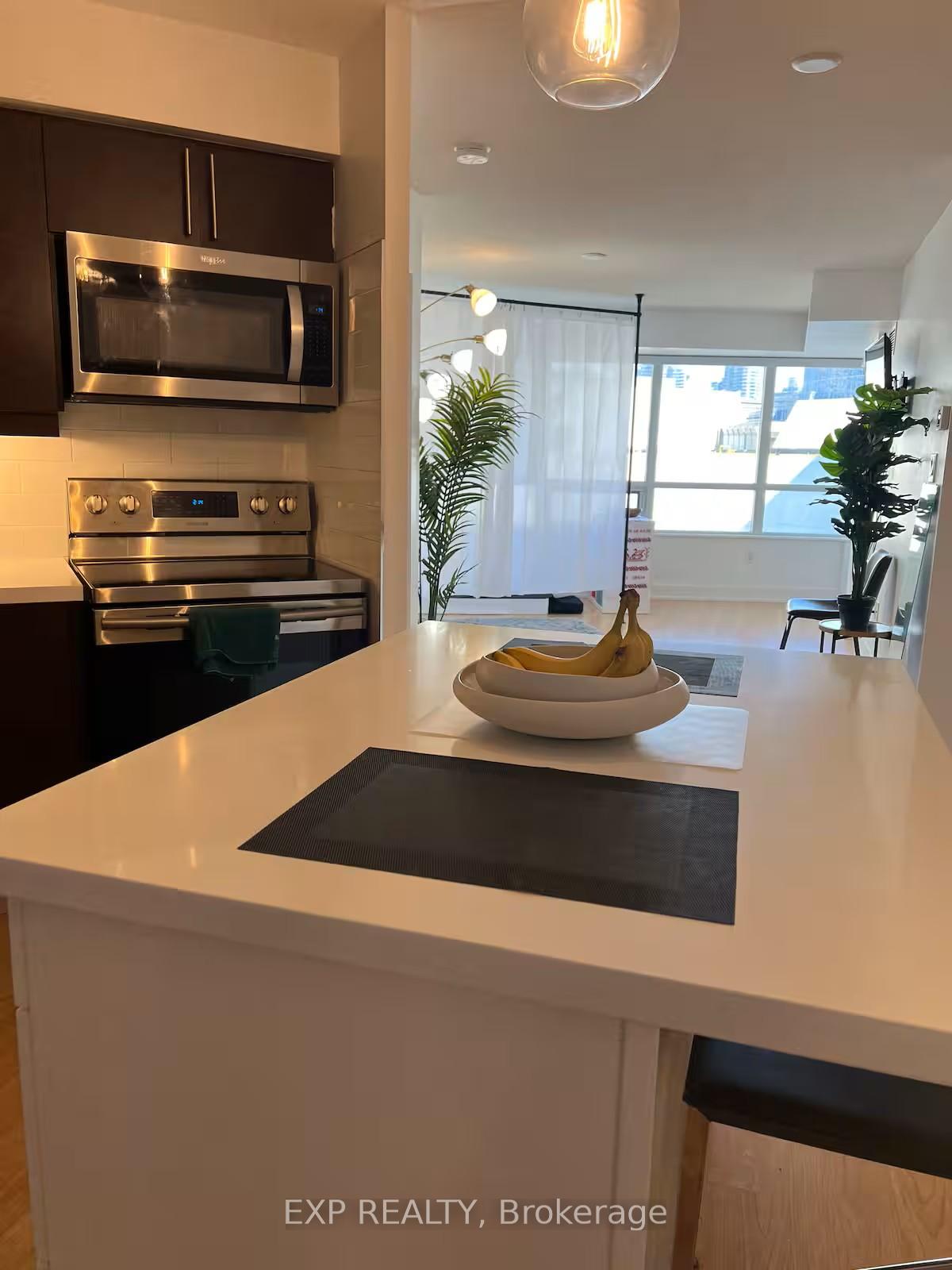 Photo 14 of Unit 814, 20 Blue Jays Way, Toronto, Waterfront Communities — HOMEH
