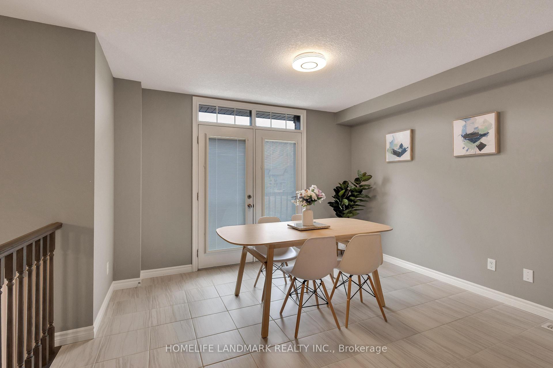 Photo 13 of 256 Falconridge Drive, Kitchener — HOMEH