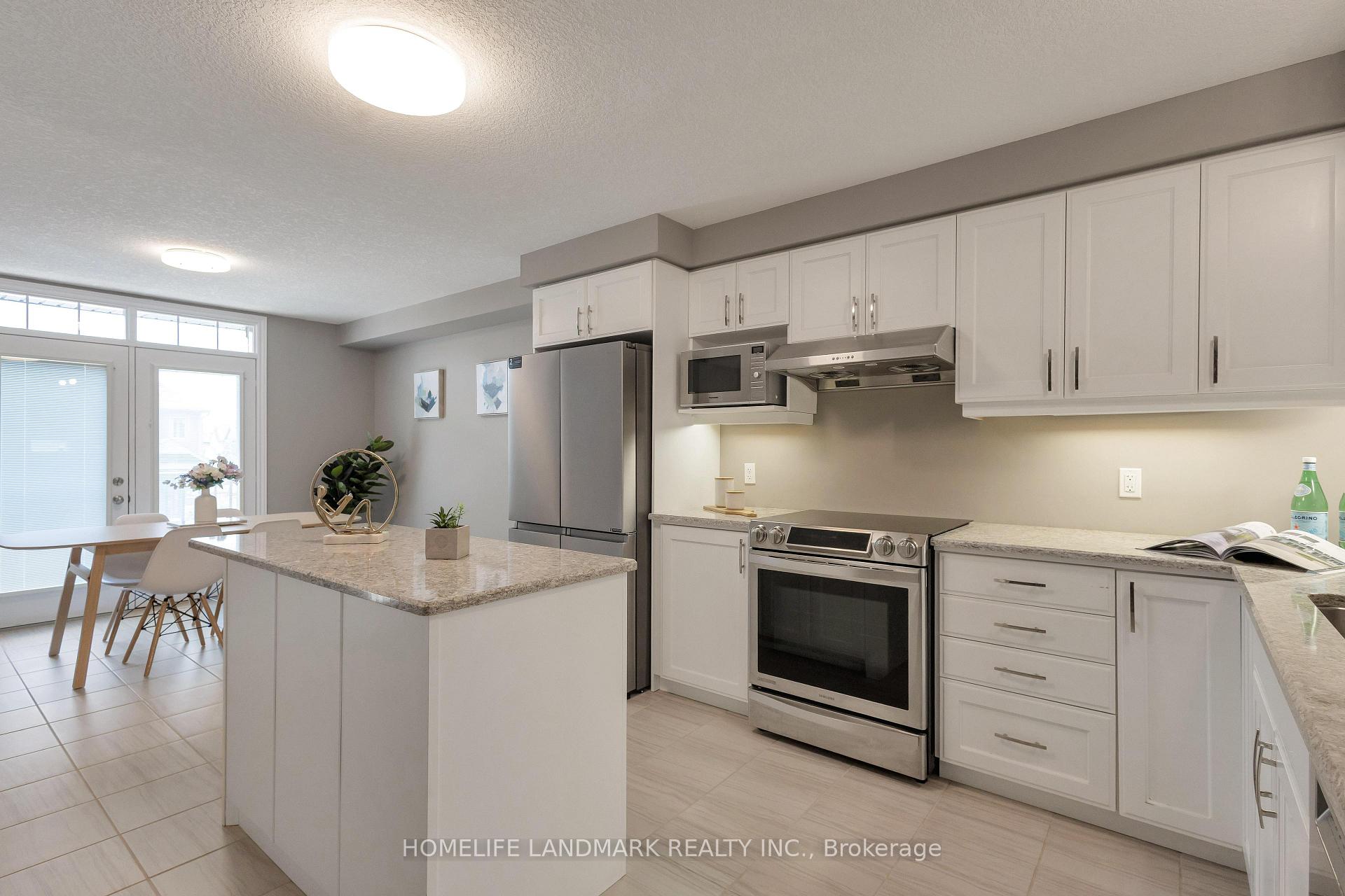 Photo 14 of 256 Falconridge Drive, Kitchener — HOMEH