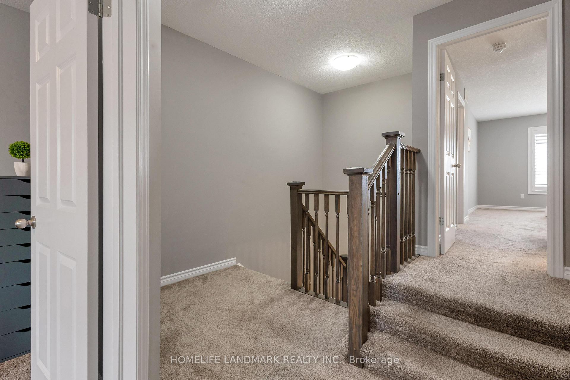 Photo 16 of 256 Falconridge Drive, Kitchener — HOMEH