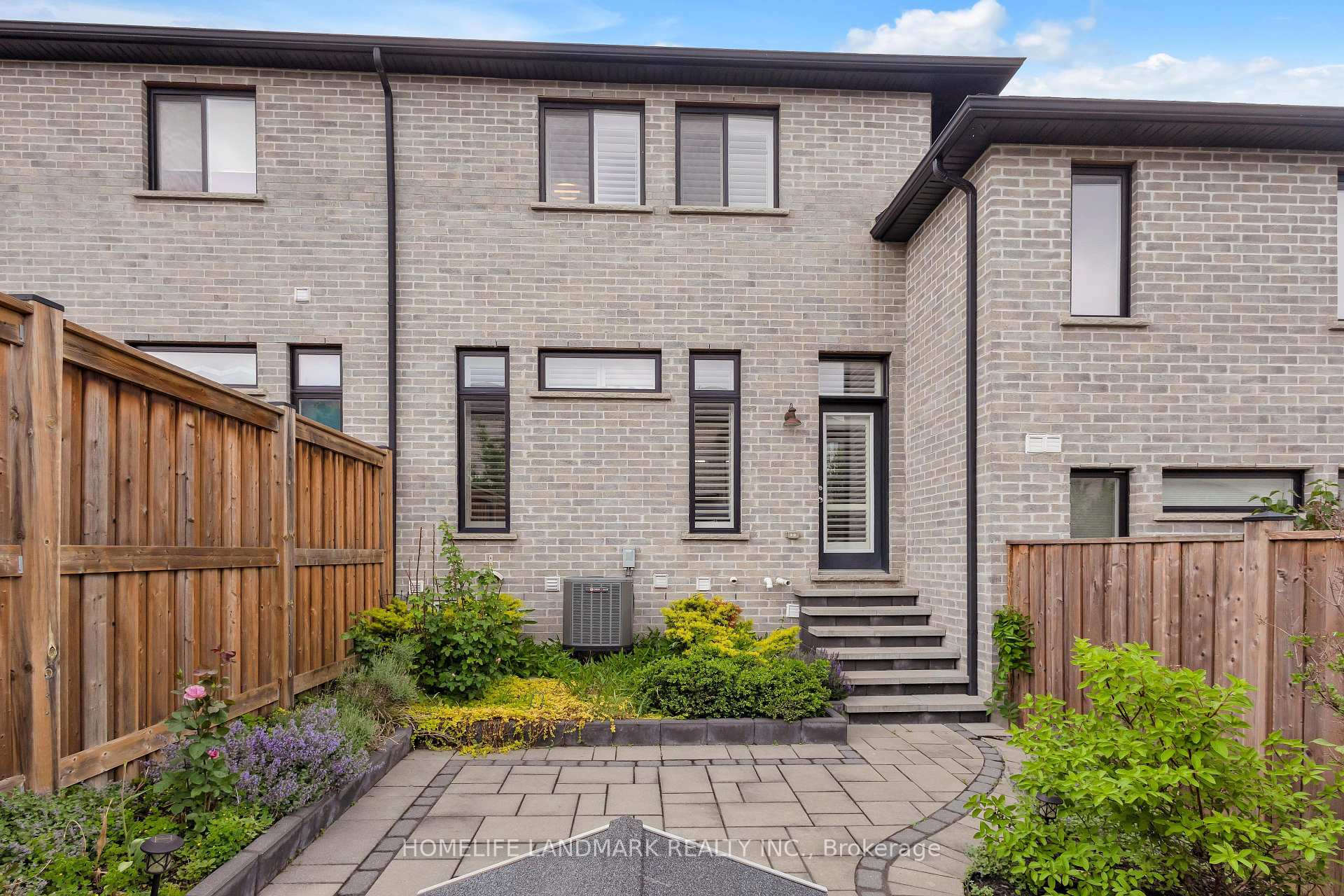 Photo 29 of 256 Falconridge Drive, Kitchener — HOMEH