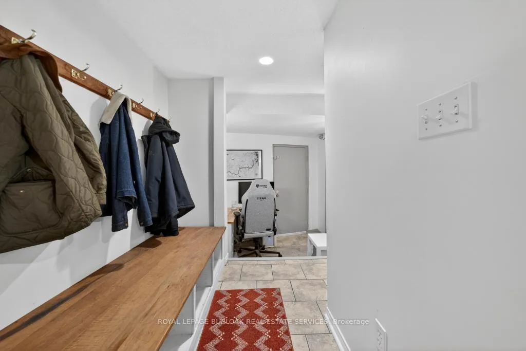 Photo 9 of Unit 702, 895 Maple Avenue, Burlington, Brant — HOMEH