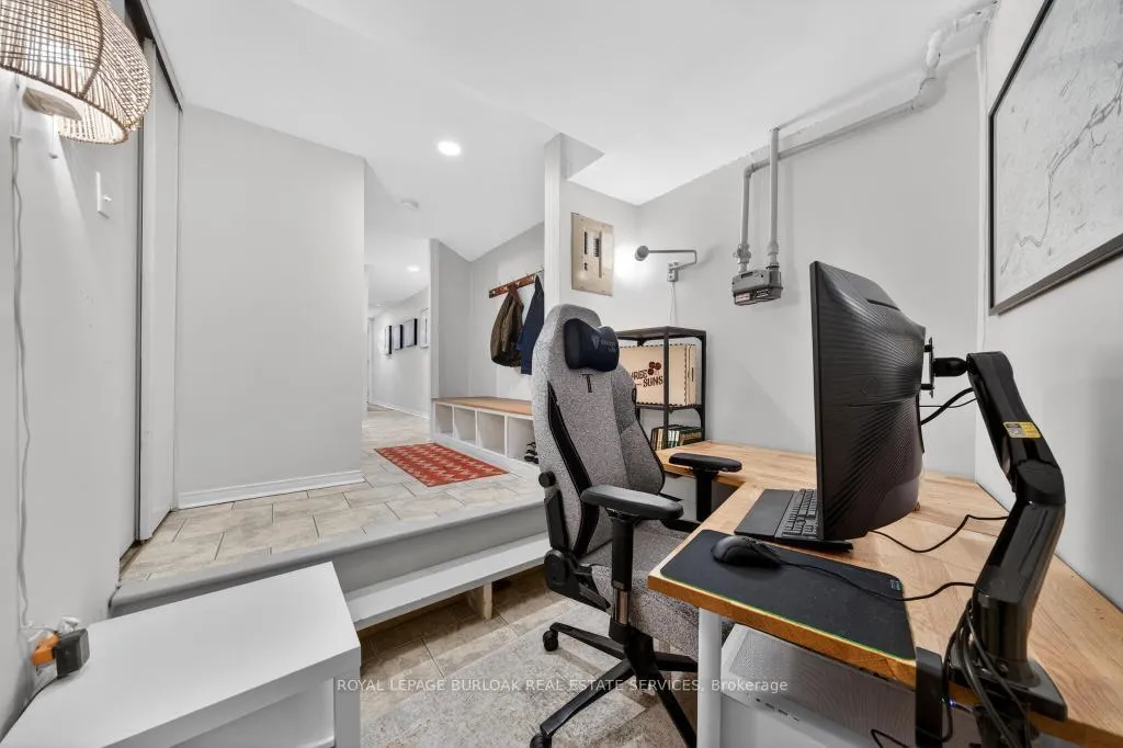 Photo 15 of Unit 702, 895 Maple Avenue, Burlington, Brant — HOMEH