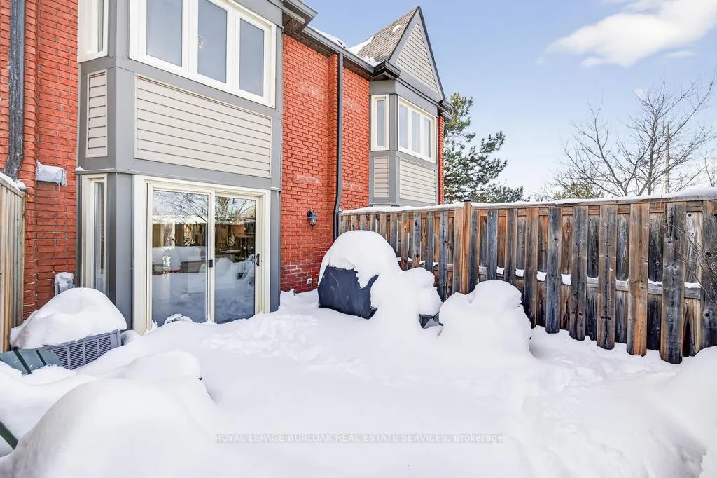 Photo 45 of Unit 702, 895 Maple Avenue, Burlington, Brant — HOMEH