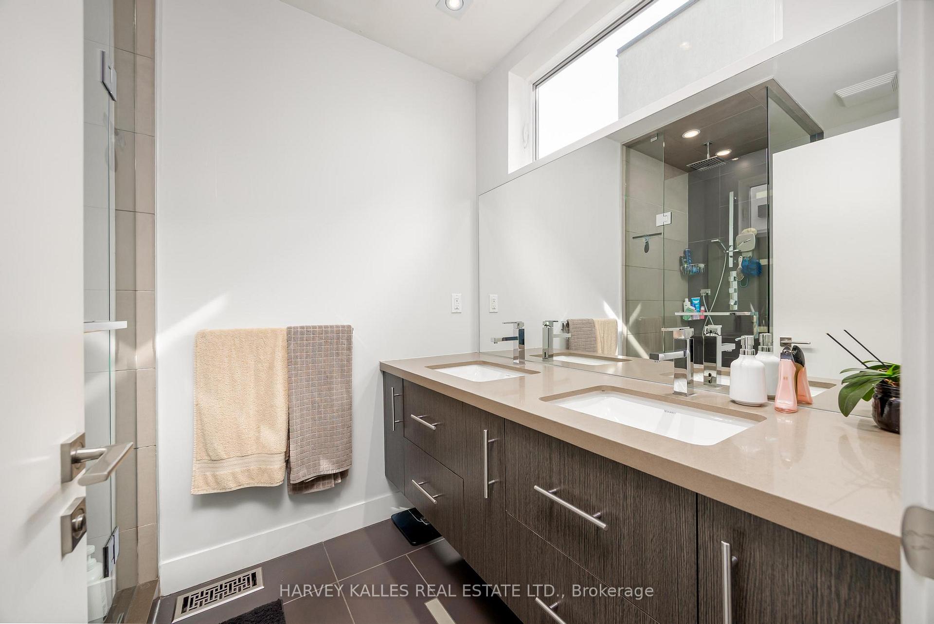 Photo 31 of 235 Cedarvale Avenue, Toronto, Woodbine-Lumsden — HOMEH