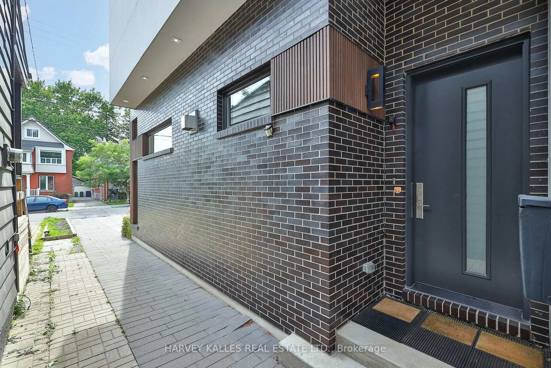 Photo 3 of 235 Cedarvale Avenue, Toronto, Woodbine-Lumsden — HOMEH