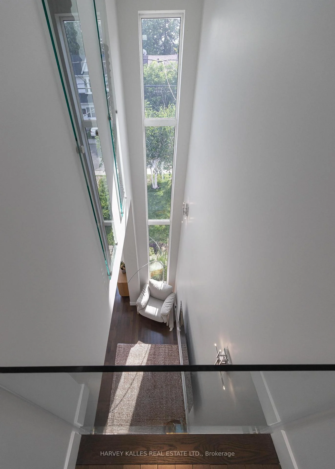 Photo 4 of 235 Cedarvale Avenue, Toronto, Woodbine-Lumsden — HOMEH