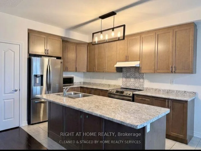 Photo 3 of 108 Taylor Avenue, Guelph/Eramosa, Rockwood — HOMEH