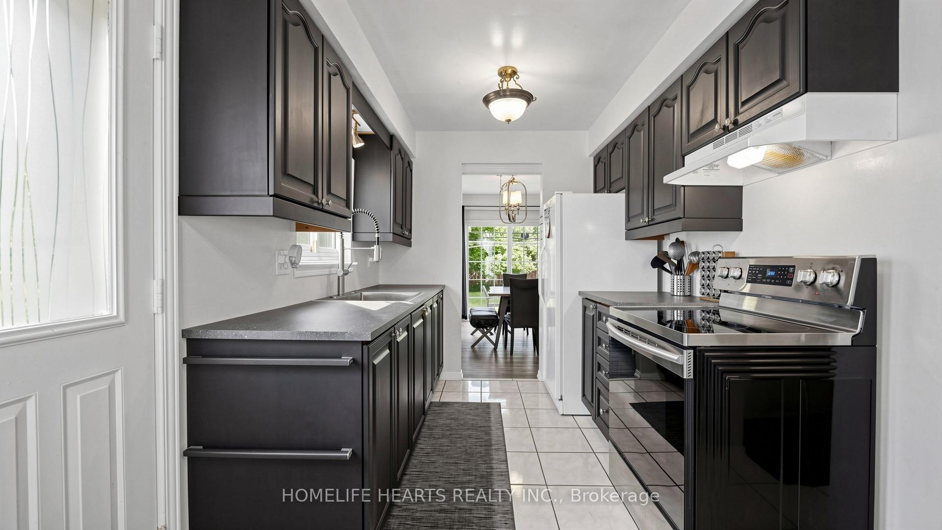 Photo 9 of 242 Braymore Boulevard, Scarborough, Rouge — HOMEH