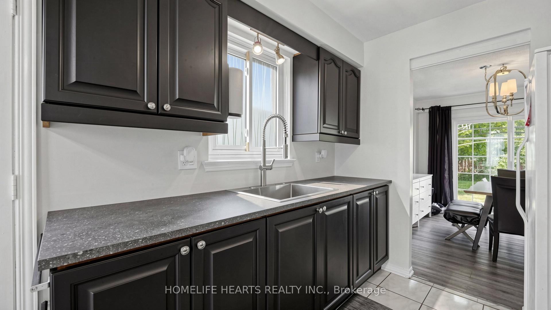 Photo 10 of 242 Braymore Boulevard, Scarborough, Rouge — HOMEH