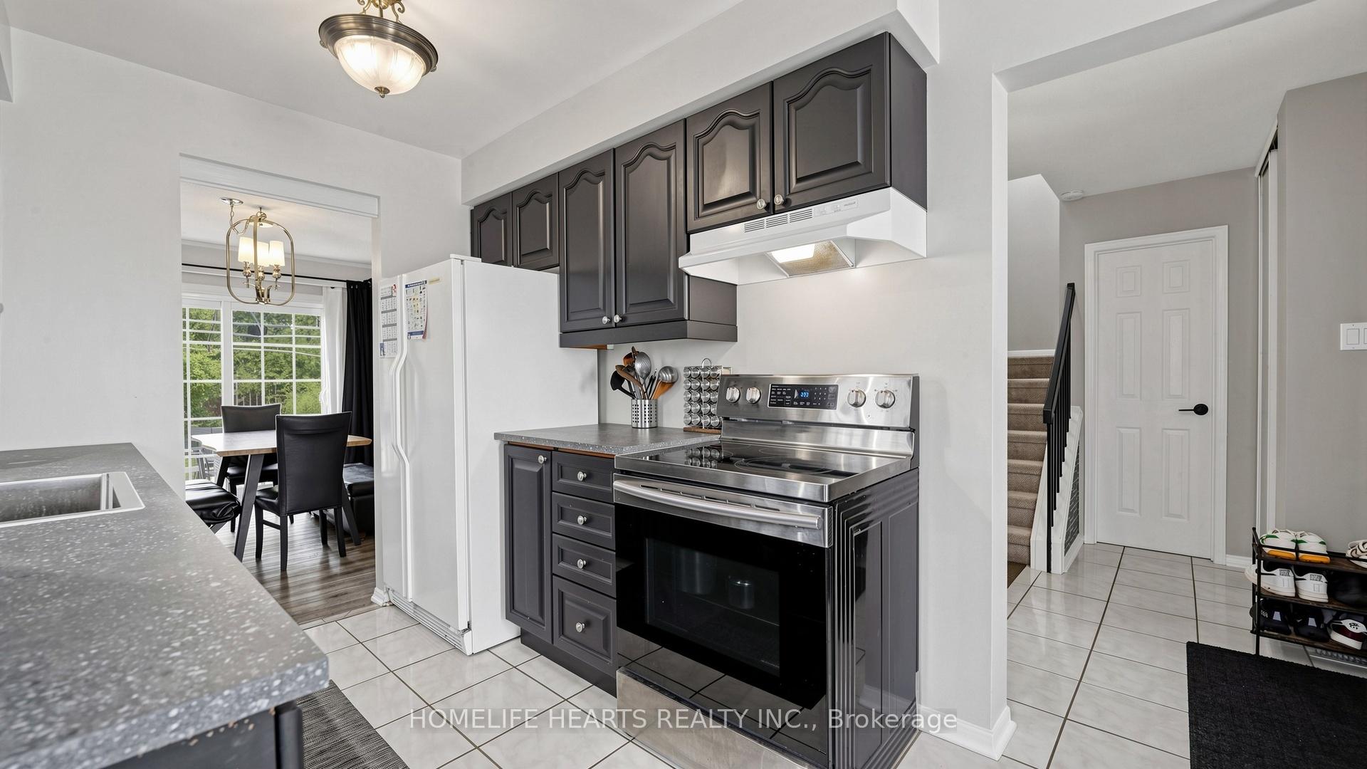 Photo 11 of 242 Braymore Boulevard, Scarborough, Rouge — HOMEH