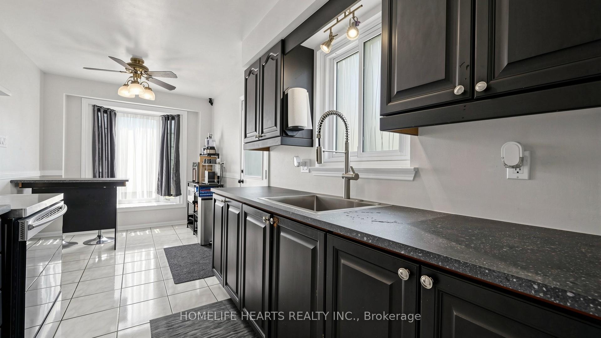 Photo 12 of 242 Braymore Boulevard, Scarborough, Rouge — HOMEH