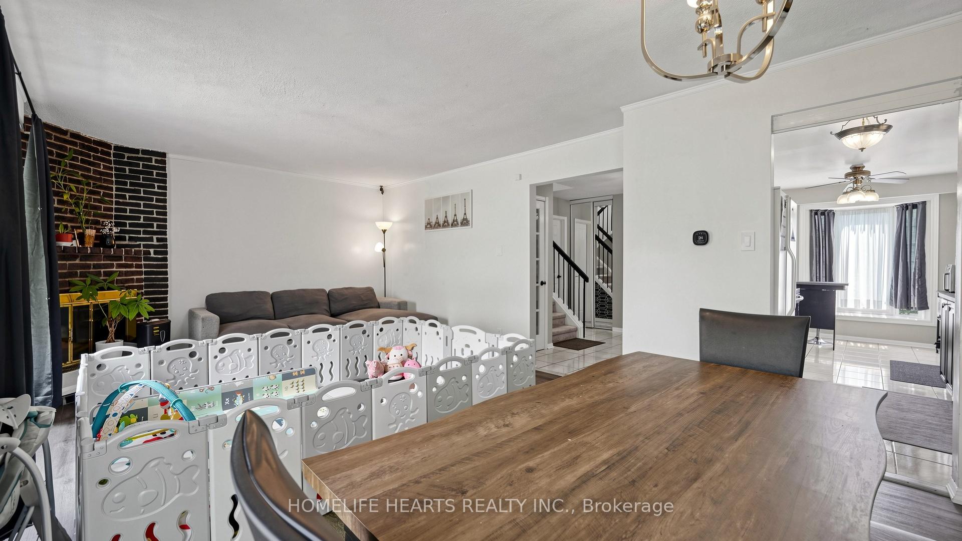 Photo 17 of 242 Braymore Boulevard, Scarborough, Rouge — HOMEH
