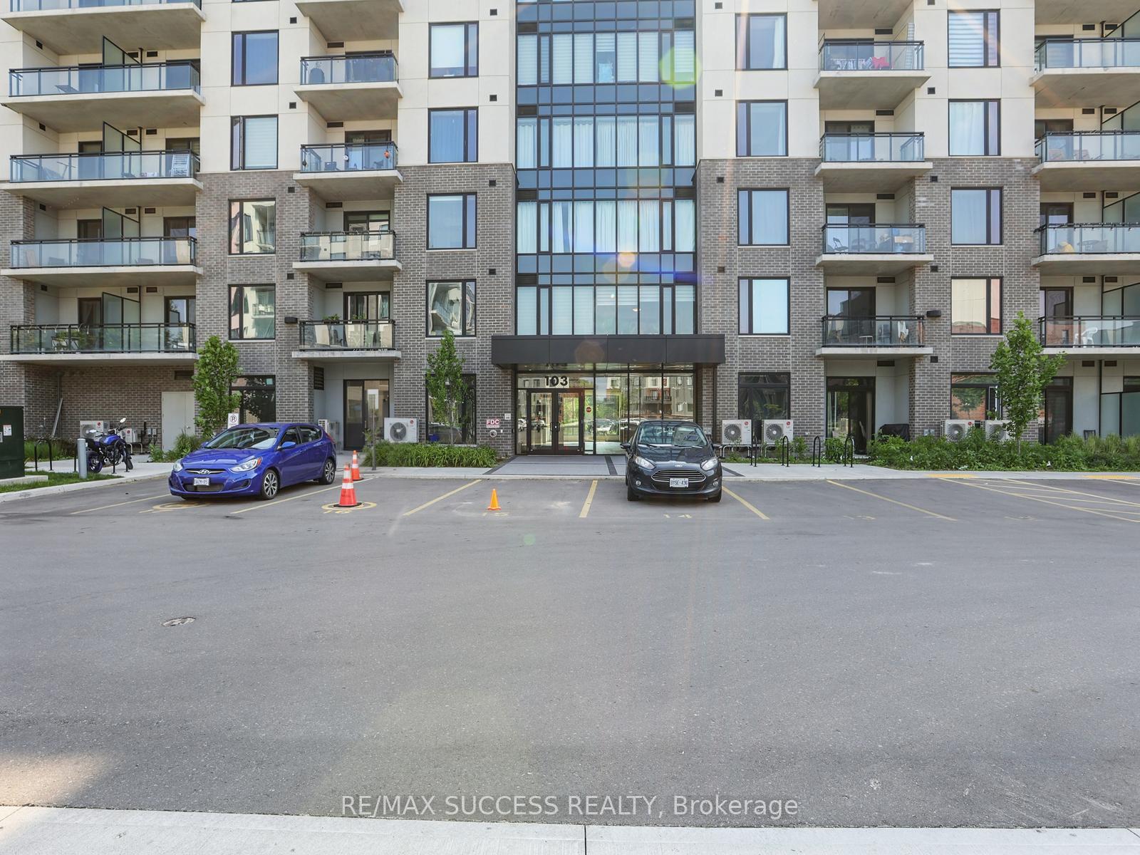 Photo 2 of Unit 411, 103 Roger Street, Waterloo, Uptown Waterloo/North Ward — HOMEH