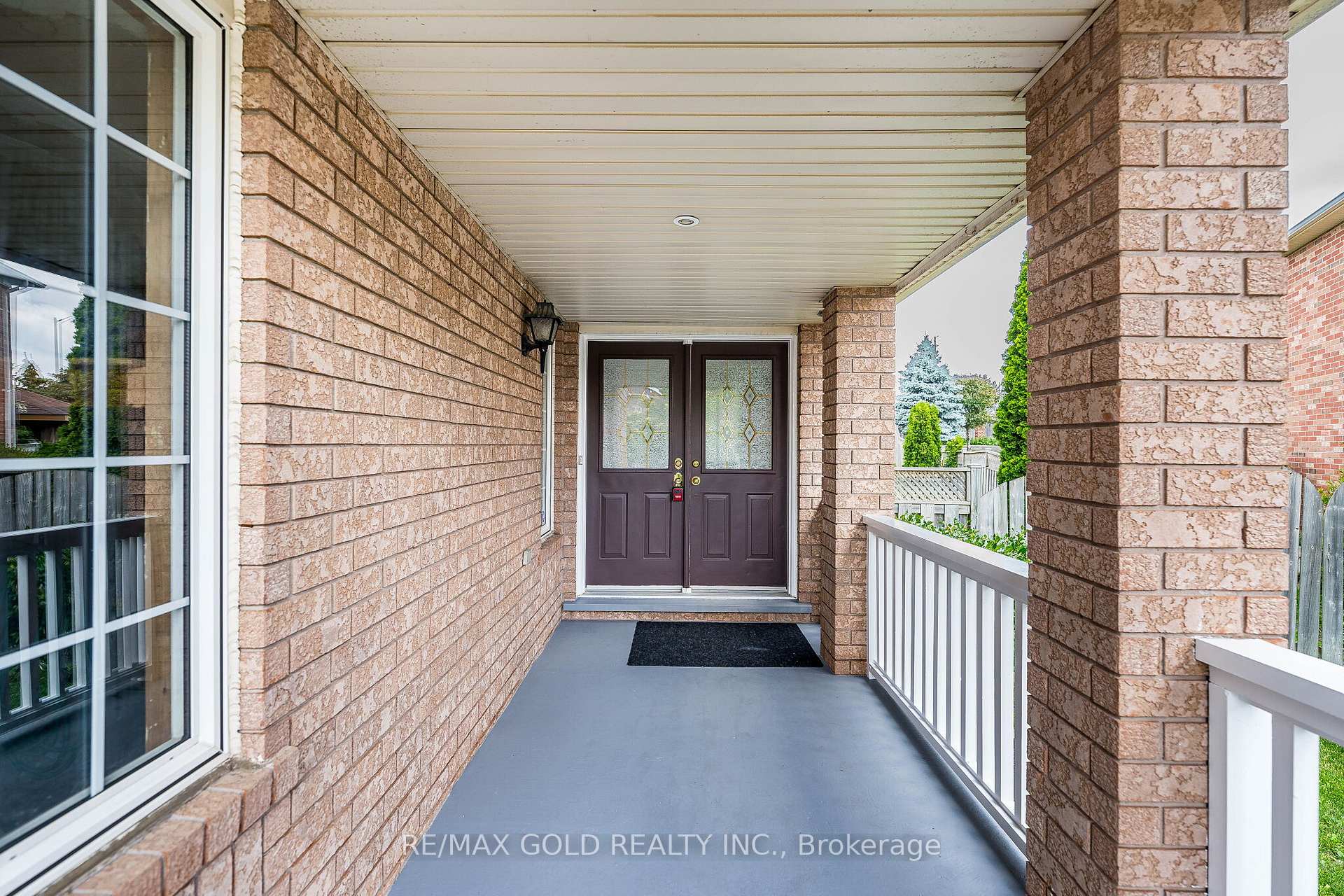 Photo 7 of 76 Secord Crescent, Brampton, Fletcher's Meadow — HOMEH