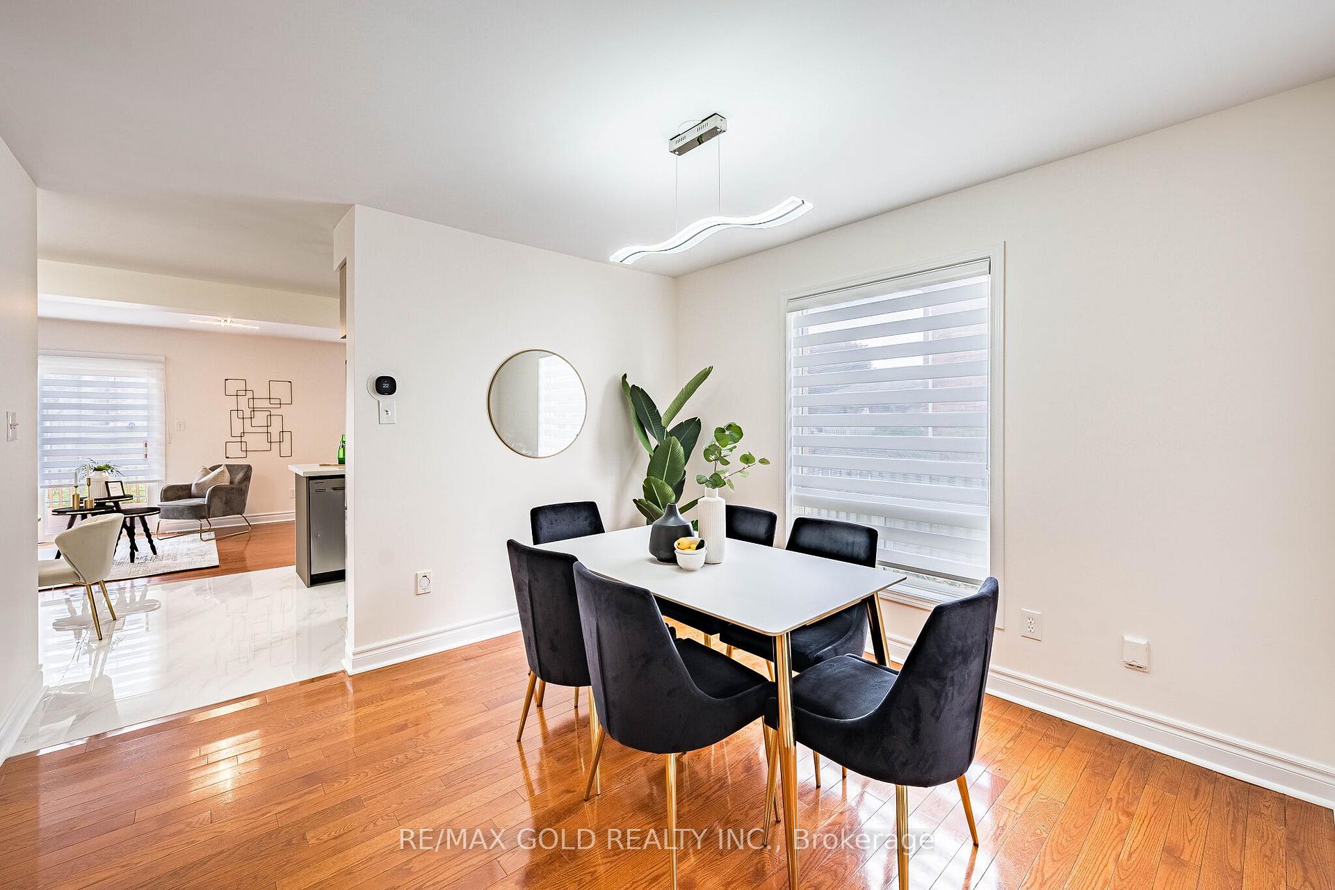 Photo 11 of 76 Secord Crescent, Brampton, Fletcher's Meadow — HOMEH