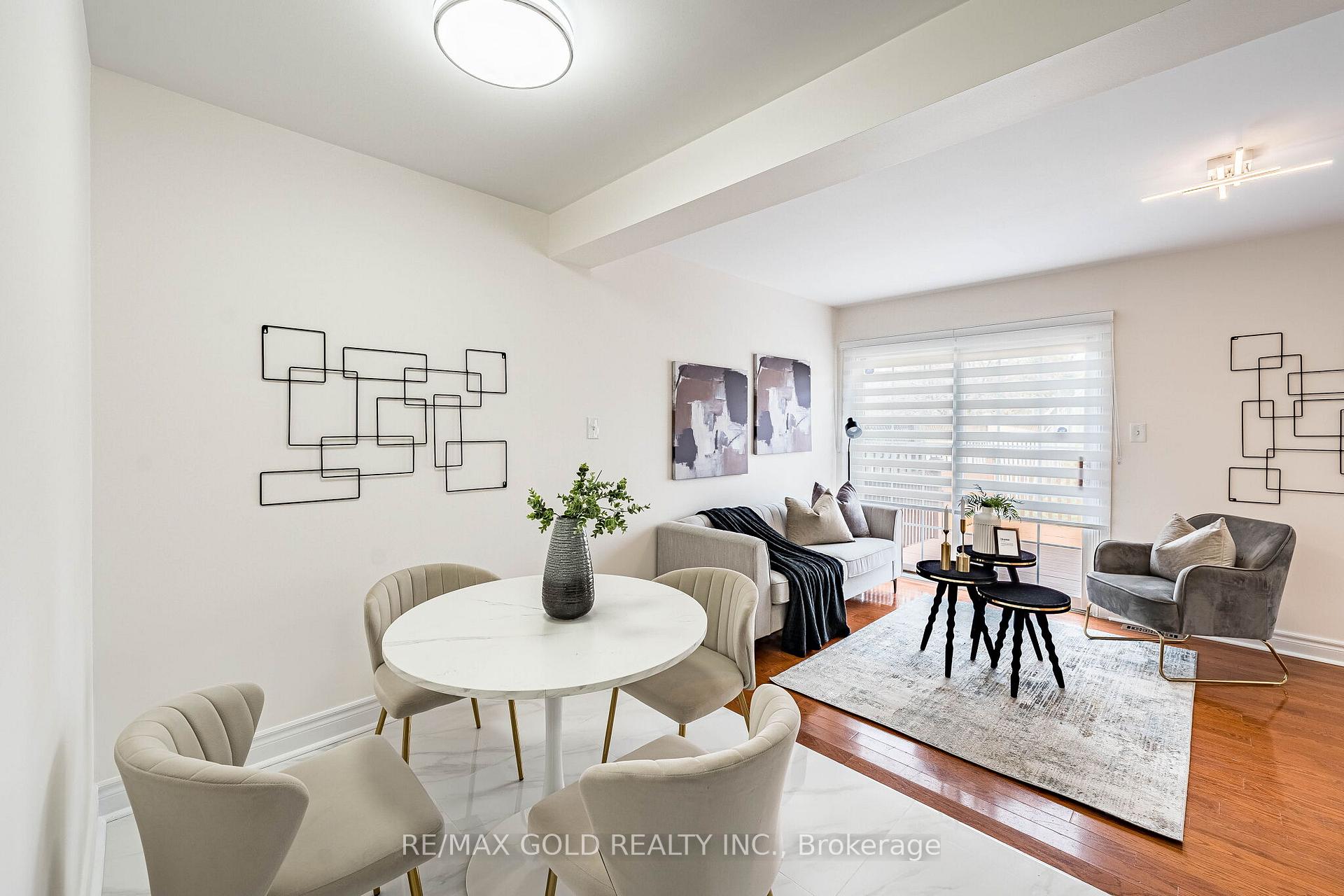 Photo 17 of 76 Secord Crescent, Brampton, Fletcher's Meadow — HOMEH